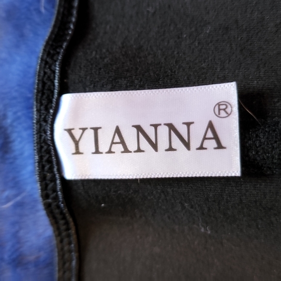 YIANNA size S 8 bones latex waist trainer 4 hooks zip up - Picture 2 of 3